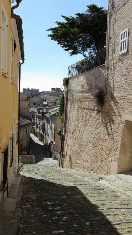 Alloggio "La Fonte" Fermo Ngoại thất bức ảnh